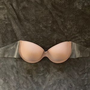Victoria’s Secret 34C 36C Strapless adhesive bra brand new never worn